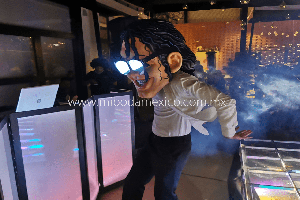 Cabezón "Michael Jackson" con bailarín profesional imitador para bodas en CDMX