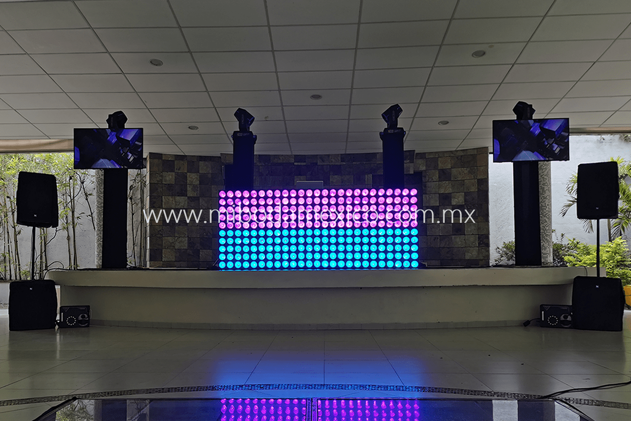 Cabina Matrix LED digital para bodas en Puebla